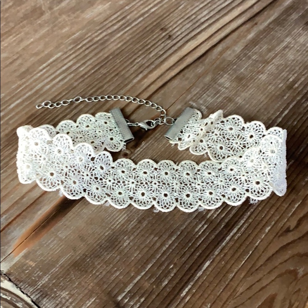 White Choker